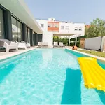 Vila 91 By Algartur *