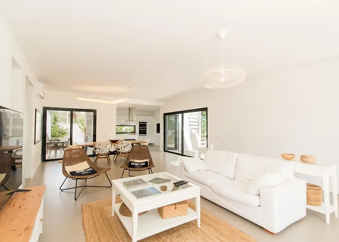 91 By Algartur Tavira