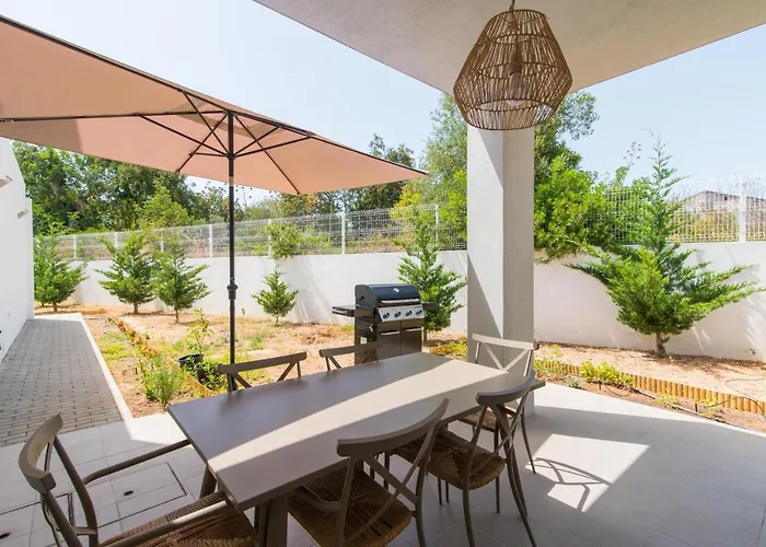 Villa 91 By Algartur
